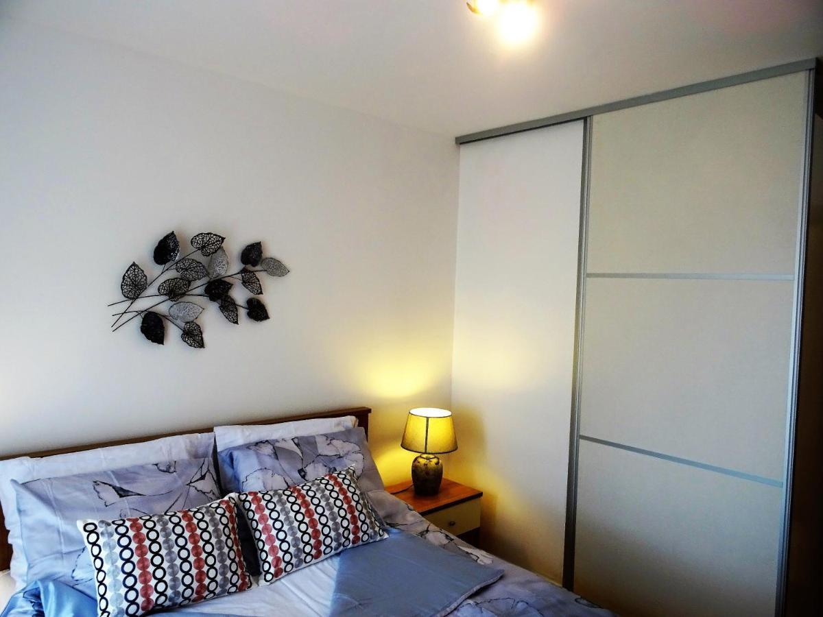 Apartments Topic ニン エクステリア 写真